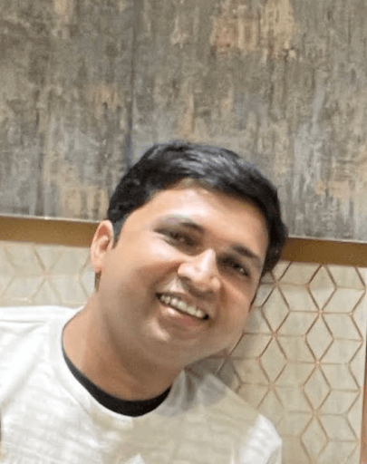Profile picture of the person giving the testimonial