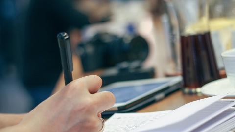 Featured Image for 7 Best Free AI Essay Writers to Improve Writing in 2026
