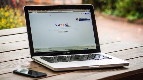 Featured Image for 15 Best Chrome Add-Ons and Extensions For Productivity