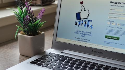 Featured Image for 8 Useful Social Media Automation Tools to Help You Save Time